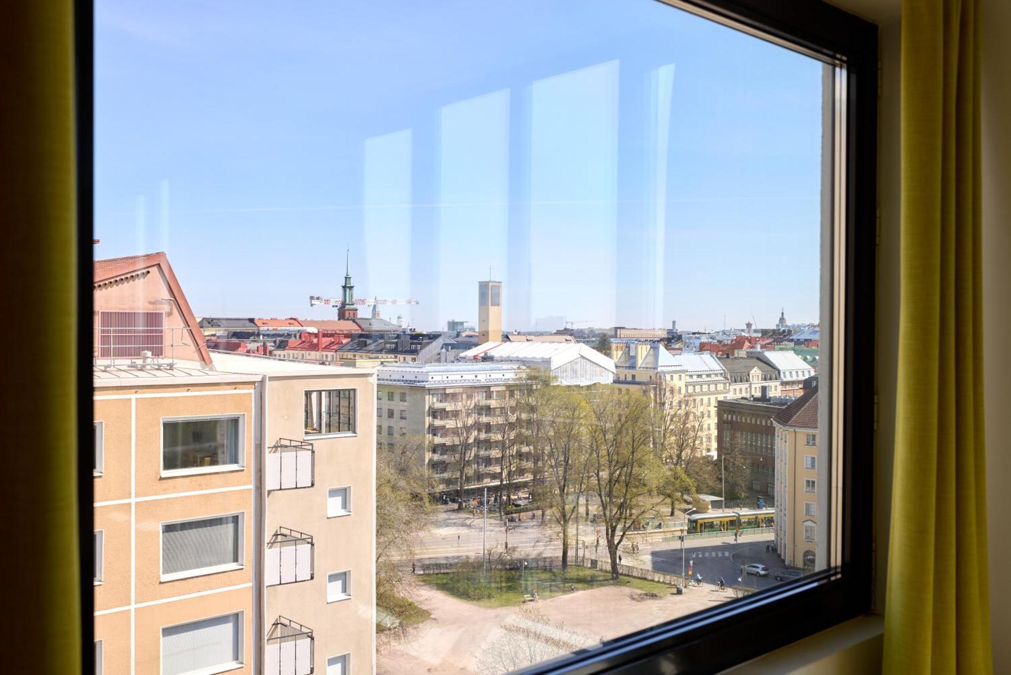 Toeoeloe Towers Aparthotel 4*