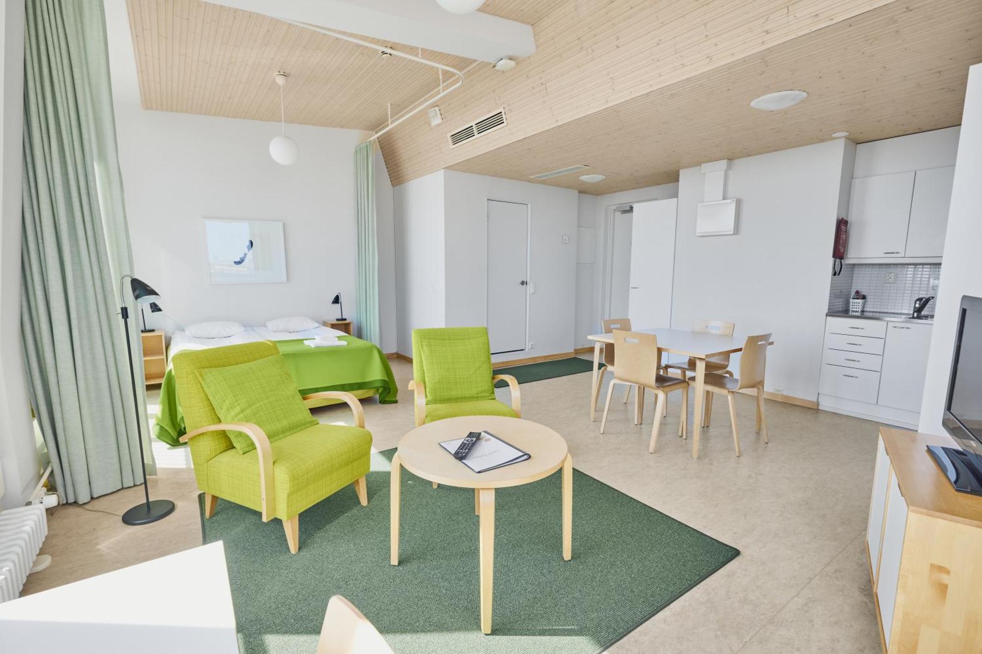 Aparthotel Toeoeloe Towers