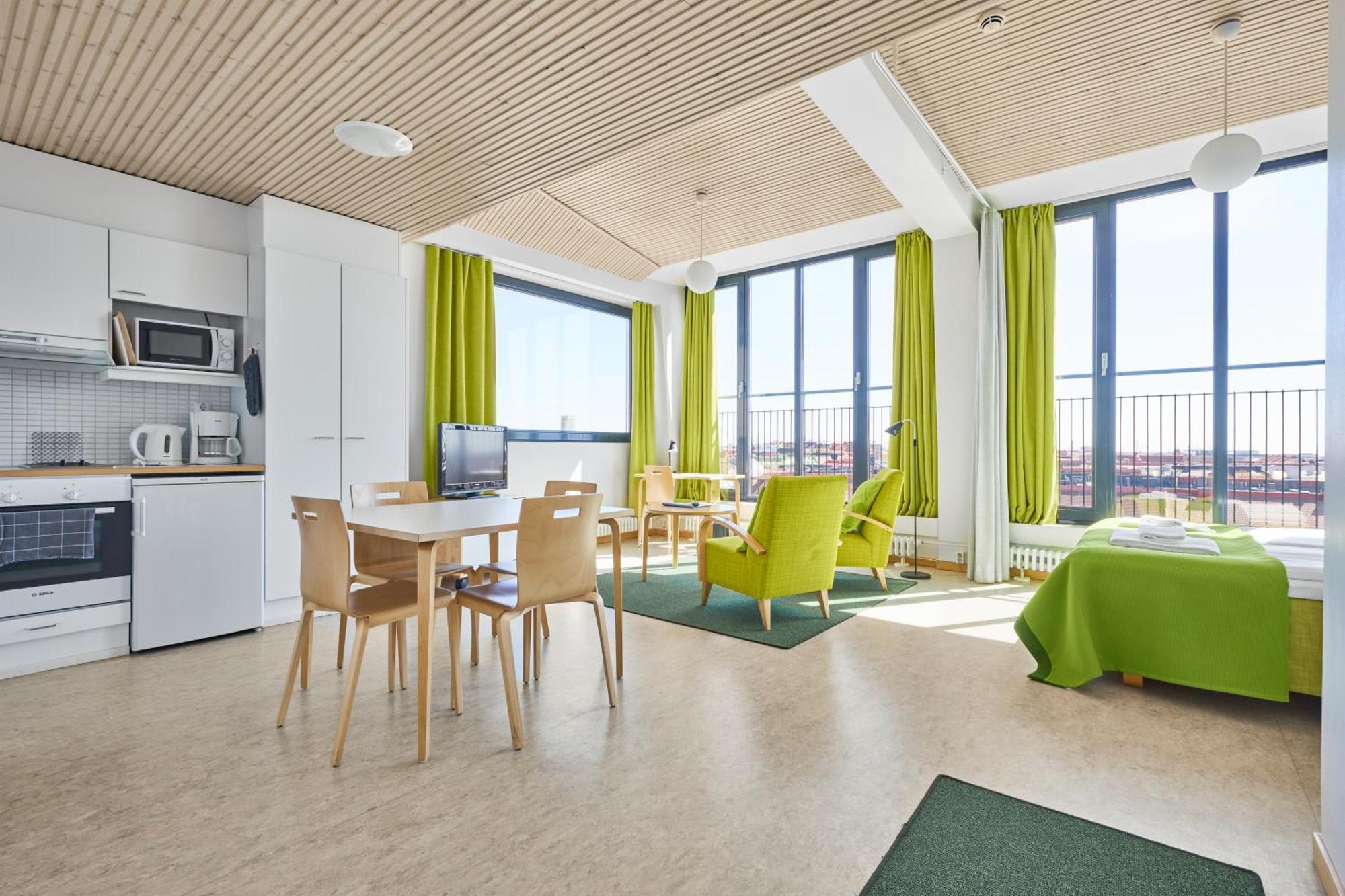 Aparthotel Toeoeloe Towers Helsinki