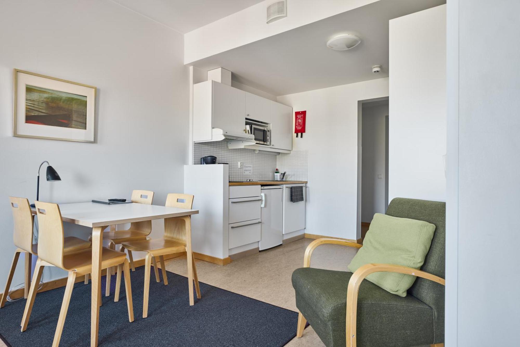Toeoeloe Towers Aparthotel 4*