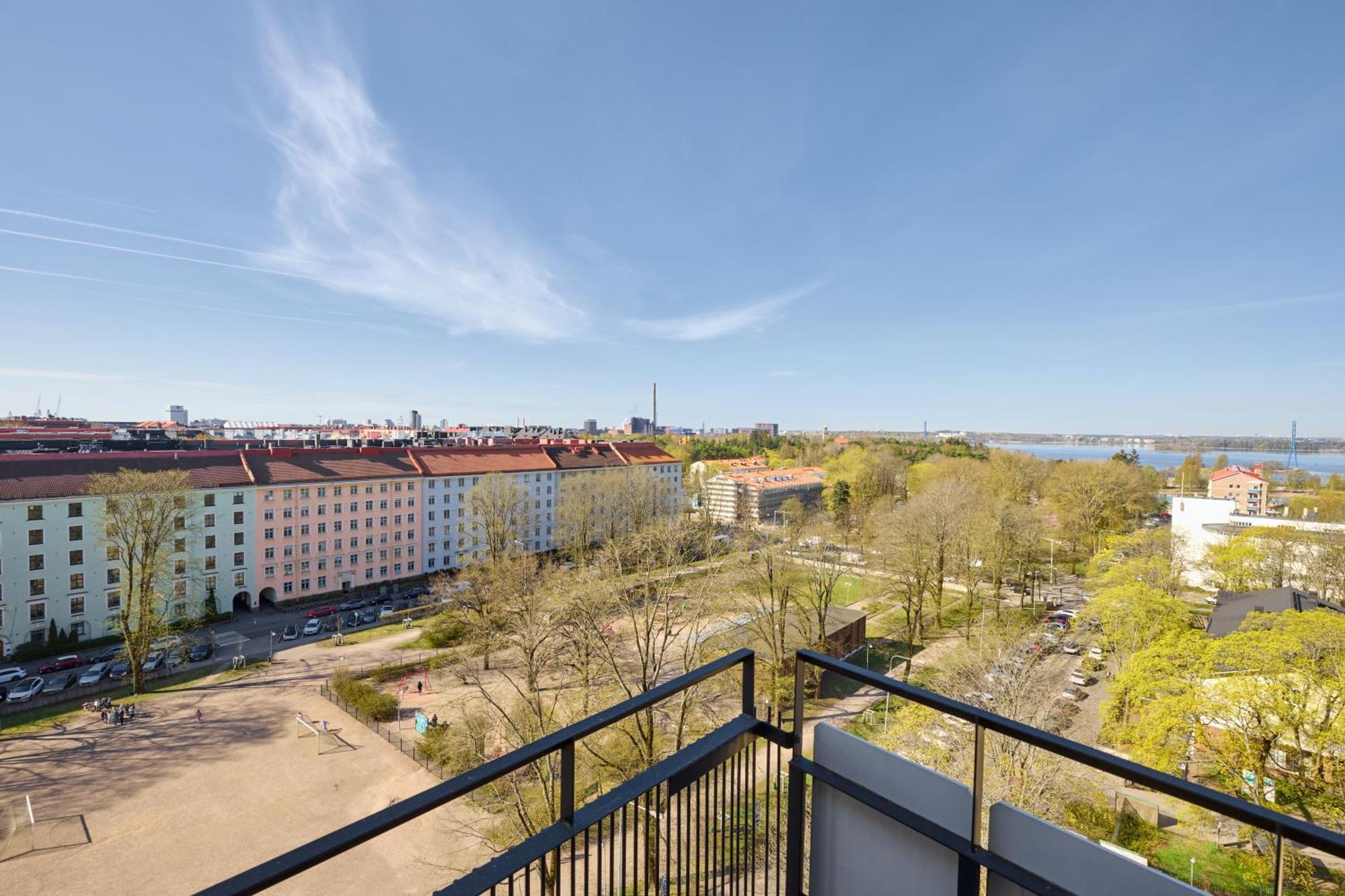 Toeoeloe Towers Helsinki